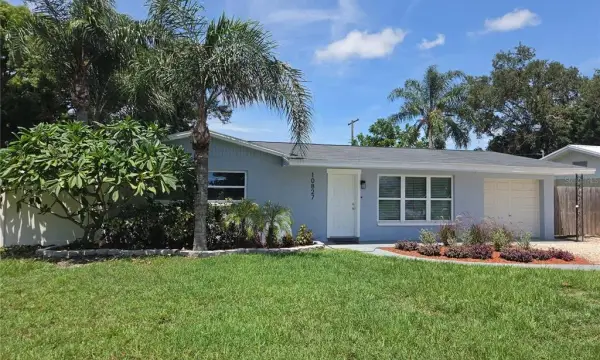 10827 Village Green Avenue, Seminole, FL, 33772