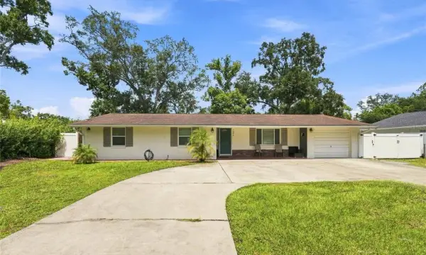 1909 W Hanna Avenue, Tampa, FL, 33604