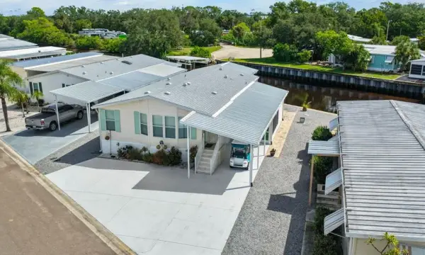 115 E Saint Annes Circle, Apollo Beach, FL, 33572