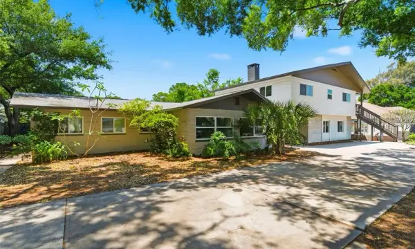 5136 68th Street N, St Petersburg, FL, 33709