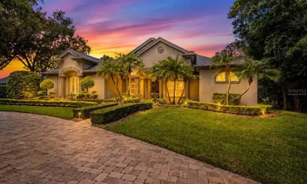 2805 Berwick Drive, Tarpon Springs, FL, 34688