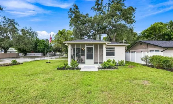 1825 E Hanna Avenue, Tampa, FL, 33610