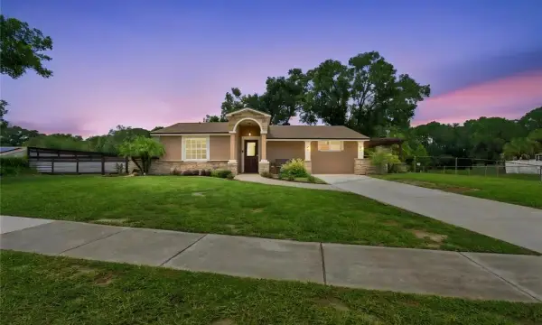 9020 Auburn Way, Tampa, FL, 33615
