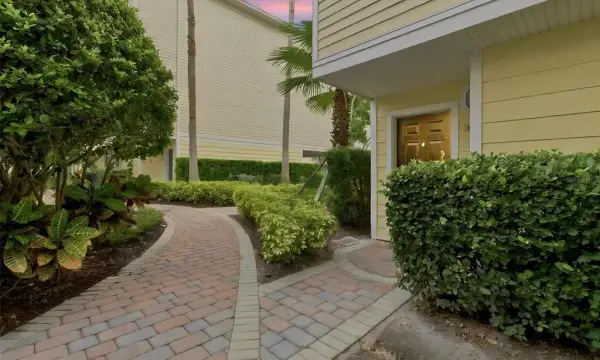 9801 Meadow Field Circle, Tampa, FL, 33626
