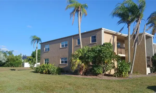 12300 Park Boulevard, Unit 101, Seminole, FL, 33772
