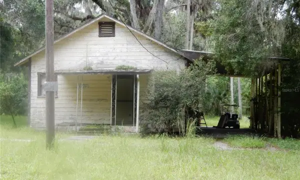 38006 Central Avenue, Zephyrhills, FL, 33540
