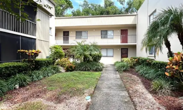 3300 Fox Chase Circle N, Unit 219, Palm Harbor, FL, 34683