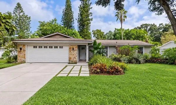 1671 Castlewood Lane, Palm Harbor, FL, 34683