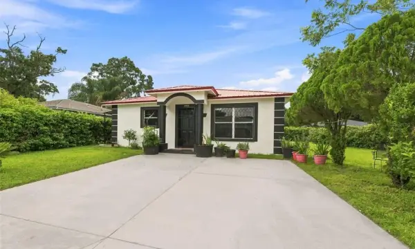 1801 Bethune Drive, Plant City, FL, 33563