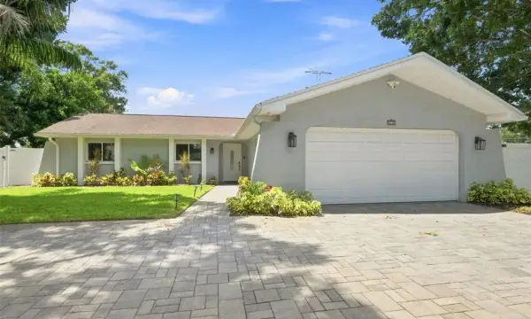 3276 Fox Hill Drive, Clearwater, FL, 33761