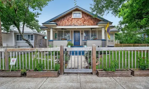 2435 4th Avenue N, St Petersburg, FL, 33713