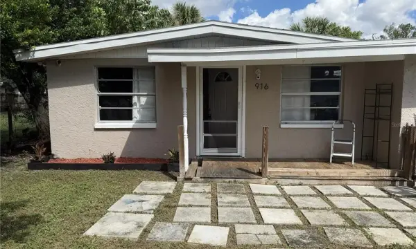 916 E 123rd Avenue, Tampa, FL, 33612
