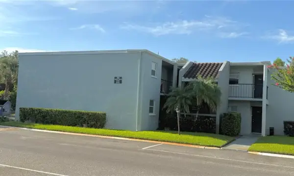2830 Somerset Park Drive, Unit 202, Tampa, FL, 33613