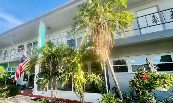 5820 N 43rd Terrace Terrace N, Unit 1404, Kenneth City, FL, 33709