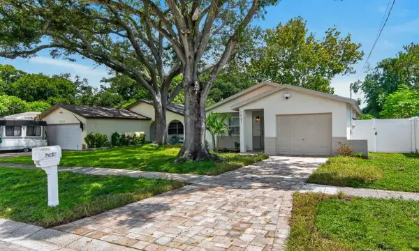 7037 69th Street N, Pinellas Park, FL, 33781