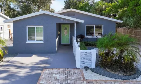8028 25th Avenue N, St Petersburg, FL, 33710