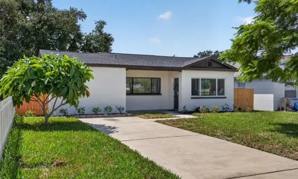 1234 17th Street N, St Petersburg, FL, 33713