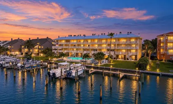 544 Pinellas Bayway S, Unit F8, Tierra Verde, FL, 33715