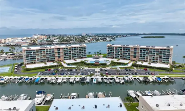 1 Key Capri, Unit 704w, Treasure Island, FL, 33706