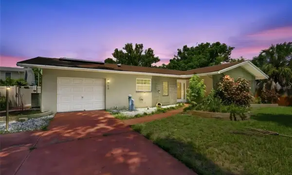 6463 1st Avenue N, St Petersburg, FL, 33710