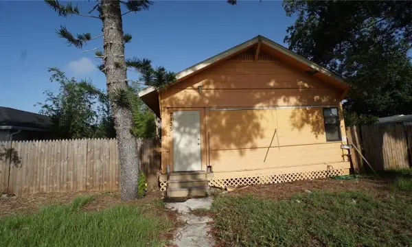 2135 44th Street S, St Petersburg, FL, 33711