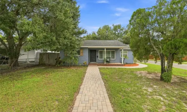 2001 E Hanna Avenue, Tampa, FL, 33610