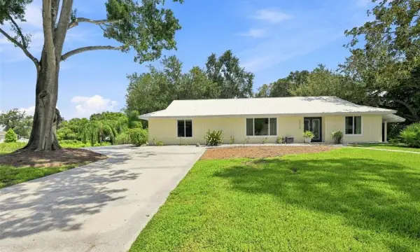 10113 Lindelaan Drive, Tampa, FL, 33618