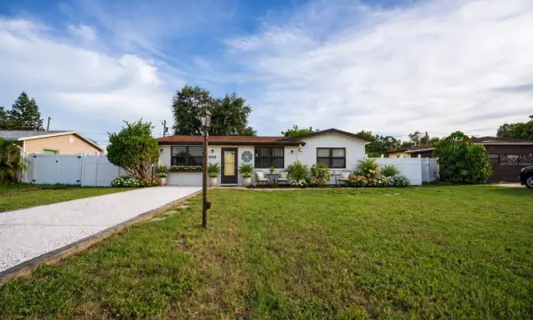 10294 54th Avenue N, St Petersburg, FL, 33708
