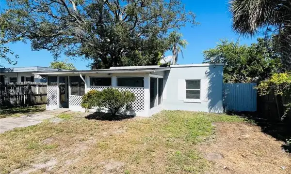 920 E Seneca Avenue, Tampa, FL, 33612
