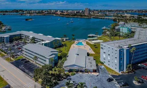 1898 Shore Drive S, Unit 208, South Pasadena, FL, 33707