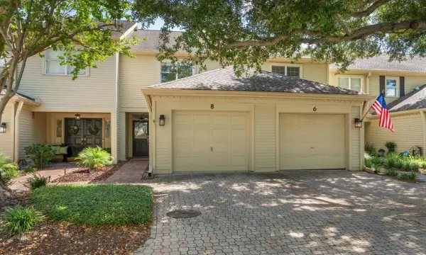 8 Pelican Place, Unit 8, Belleair, FL, 33756