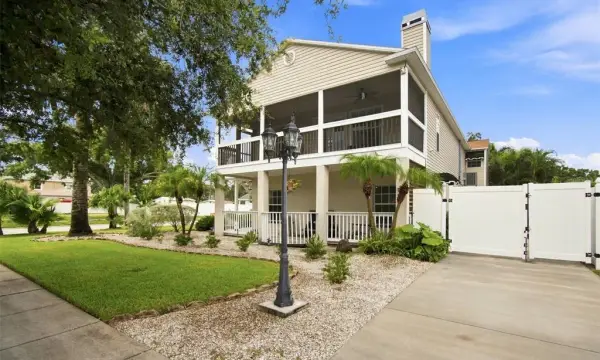 786 59th Avenue NE, St Petersburg, FL, 33703