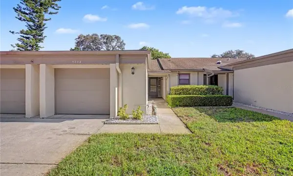 1302 Golfview Drive, Tarpon Springs, FL, 34689