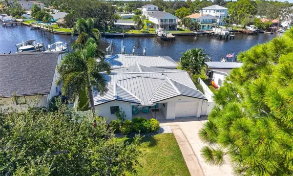 209 Tallahassee Drive NE, St Petersburg, FL, 33702