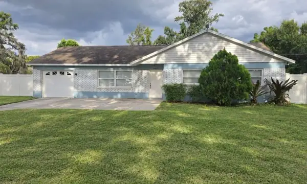 8601 Twin Lakes Boulevard, Tampa, FL, 33614