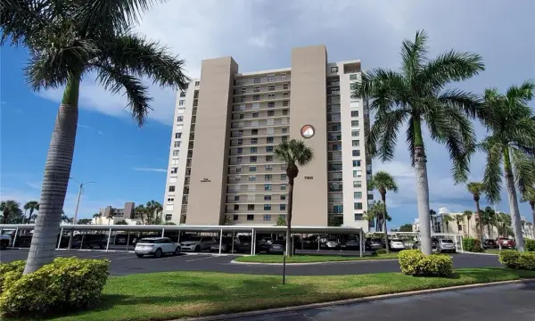 7300 Sun Island Drive S, Unit 701, South Pasadena, FL, 33707