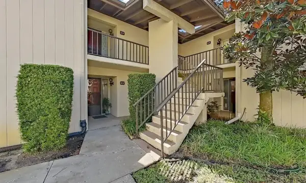 700 Starkey Road, Unit 824, Largo, FL, 33771