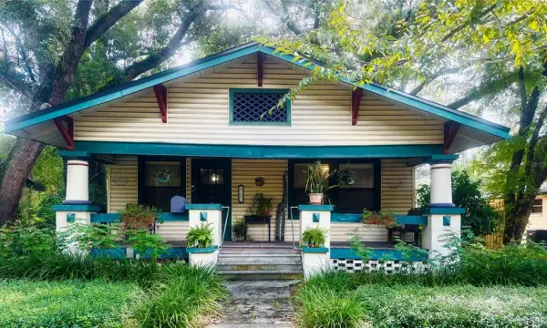 6703 N Central Avenue, Tampa, FL, 33604