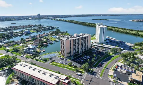 51 Island Way, Unit 1100, Clearwater, FL, 33767