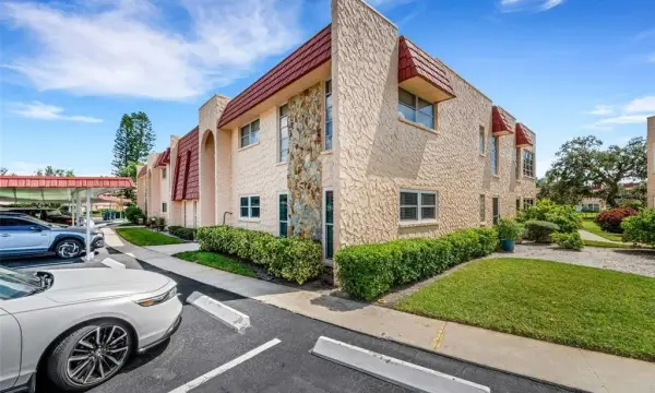 223 Buttonwood Circle, Unit 223, Seminole, FL, 33777