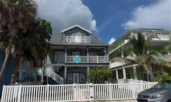 5433 Essex Avenue S, Gulfport, FL, 33707