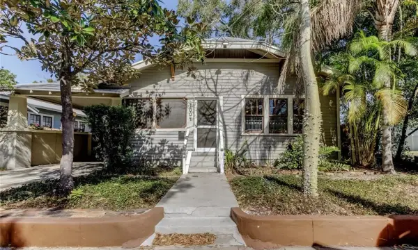 1004 E Crenshaw Street, Tampa, FL, 33604