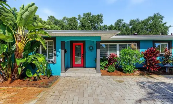 1616 Indian Rocks Road, Belleair, FL, 33756