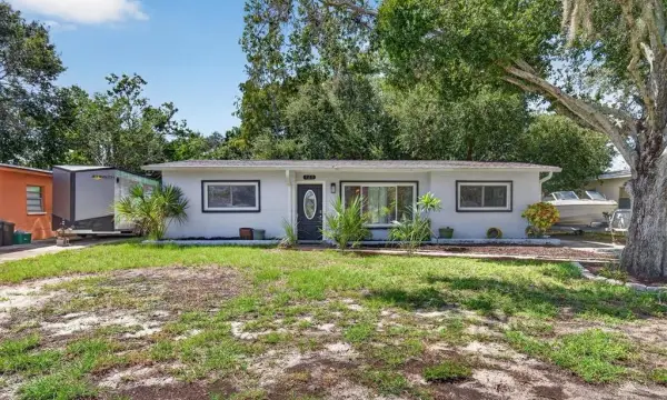 715 W Bayshore Drive, Tarpon Springs, FL, 34689