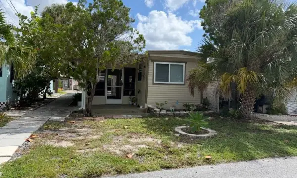 800 Chesapeake Drive, Unit 43, Tarpon Springs, FL, 34689