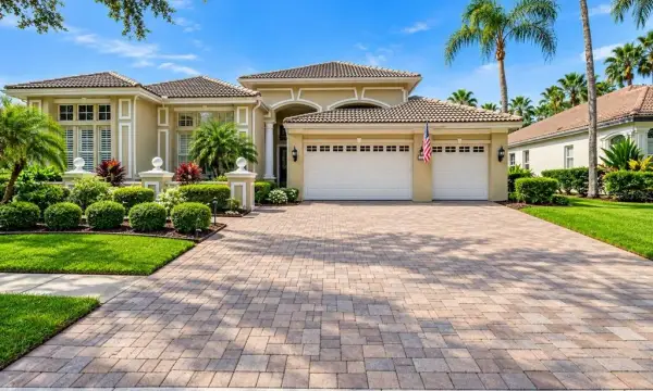 9108 Woodridge Run Drive, Tampa, FL, 33647