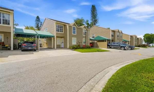 9020 Lake Place Lane, Unit 9020, Tampa, FL, 33634