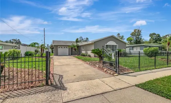 1713 Carnegie Circle, Tampa, FL, 33619