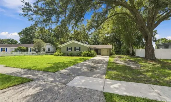 6613 Travis Boulevard, Tampa, FL, 33610
