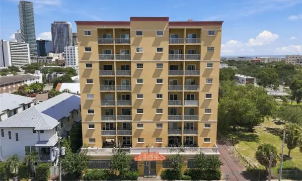 316 8th Street S, Unit 304, St Petersburg, FL, 33701
